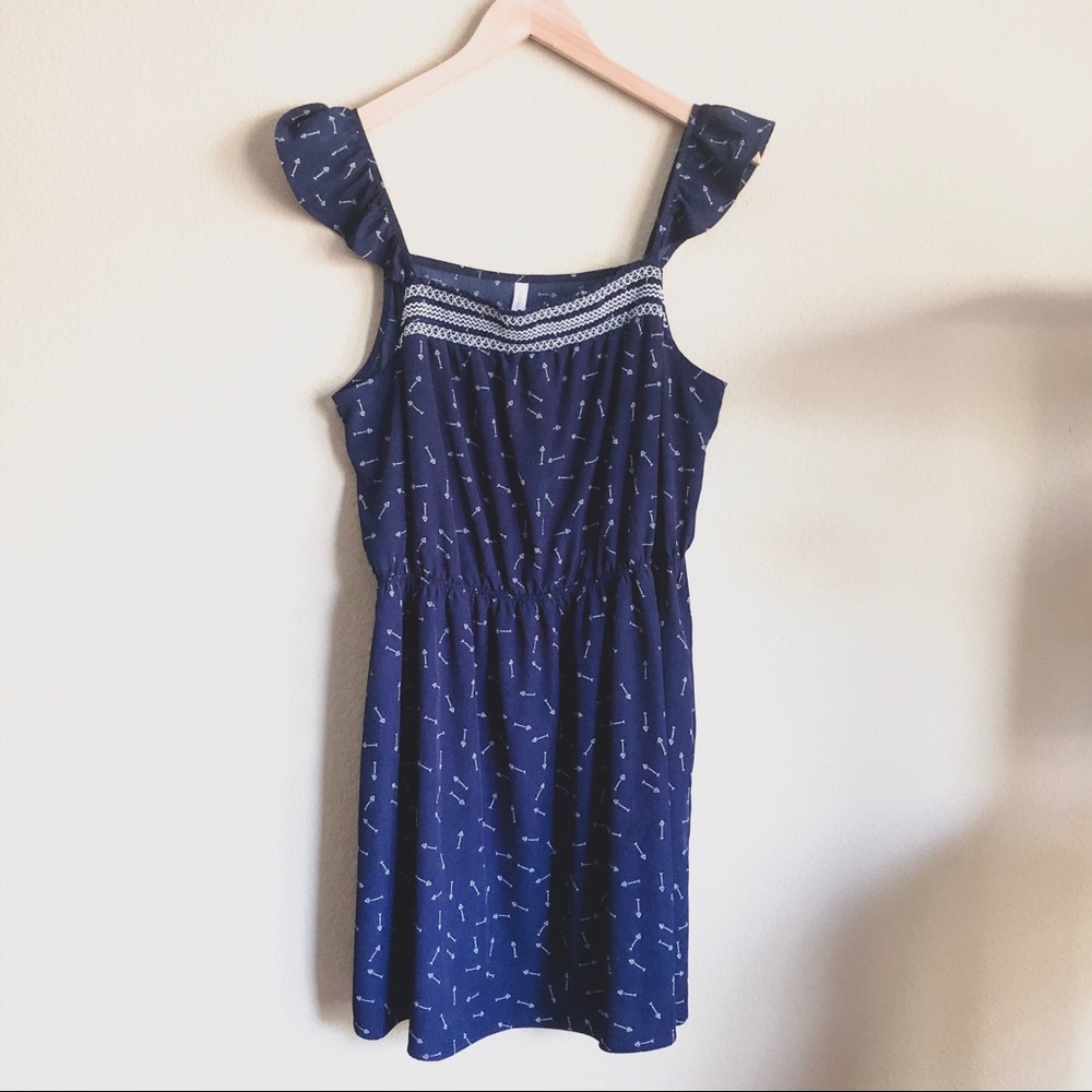 NWOT! Arrow Print Navy Dress!